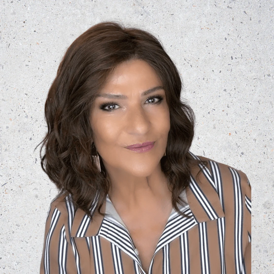 Julianne Petite by Jon Renau | Synthetic Lace Front Wig | Hand Tied - Image 14