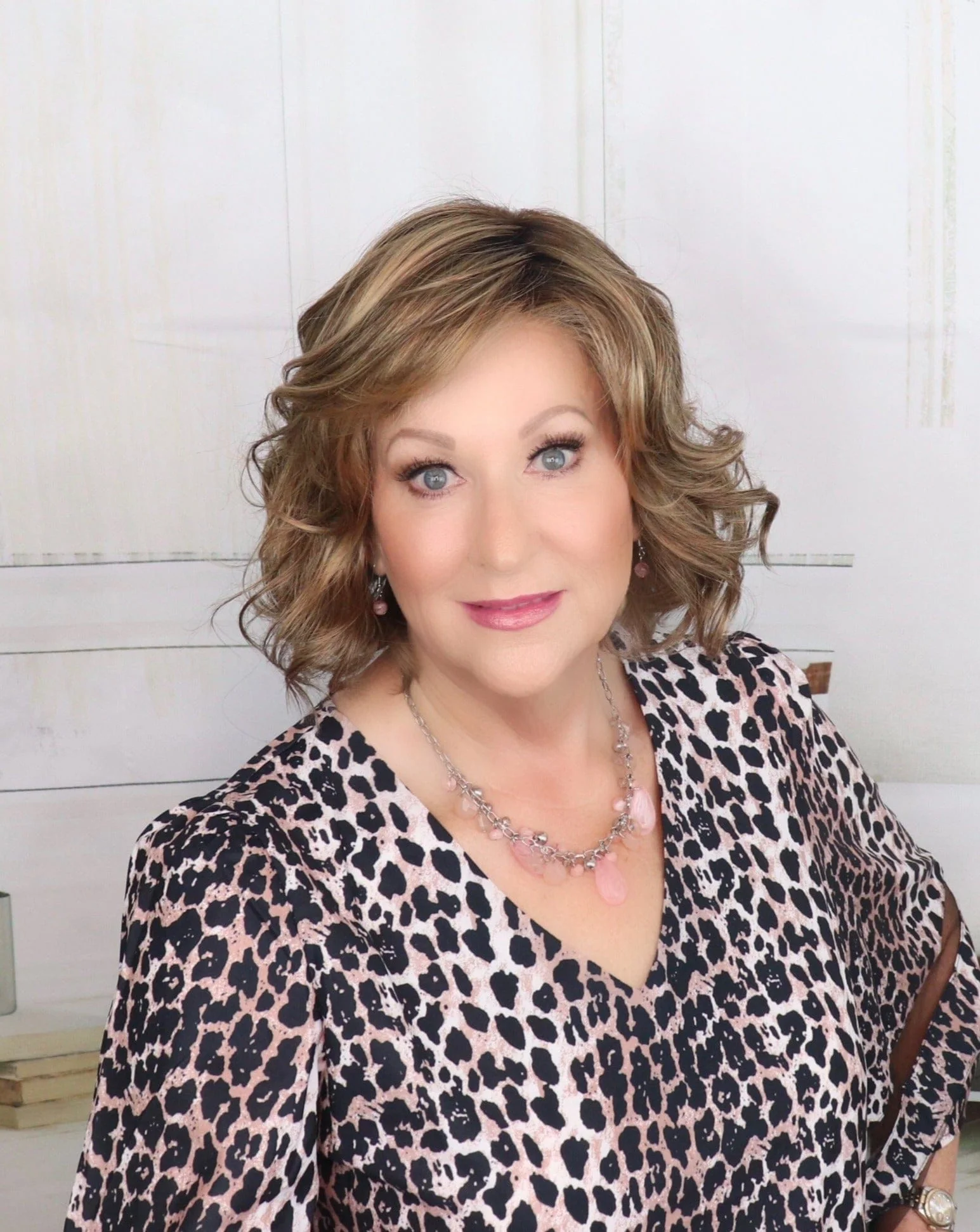 Modern Motif by Gabor | Synthetic Lace Front Wig | Mono Part - Image 13