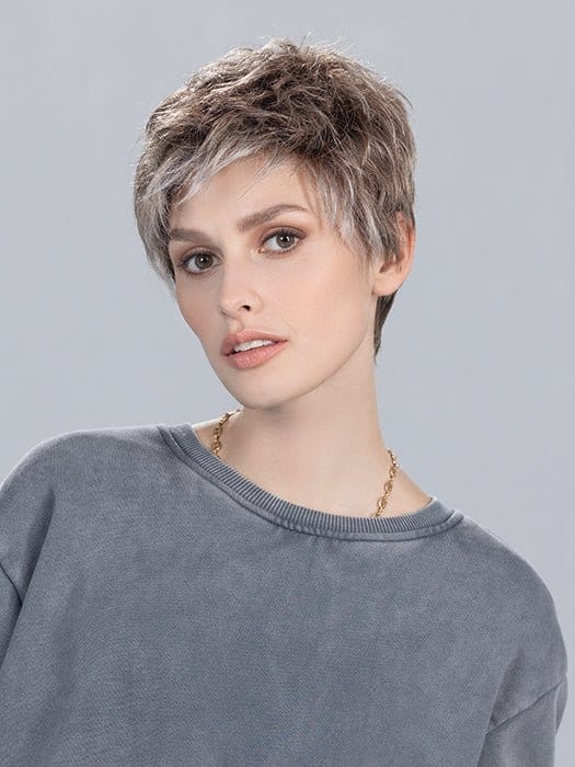 Open Box | Chat by Ellen Wille | HF Synthetic Lace Front Wig | Basic Cap | Sandy Blonde Rooted - Image 9