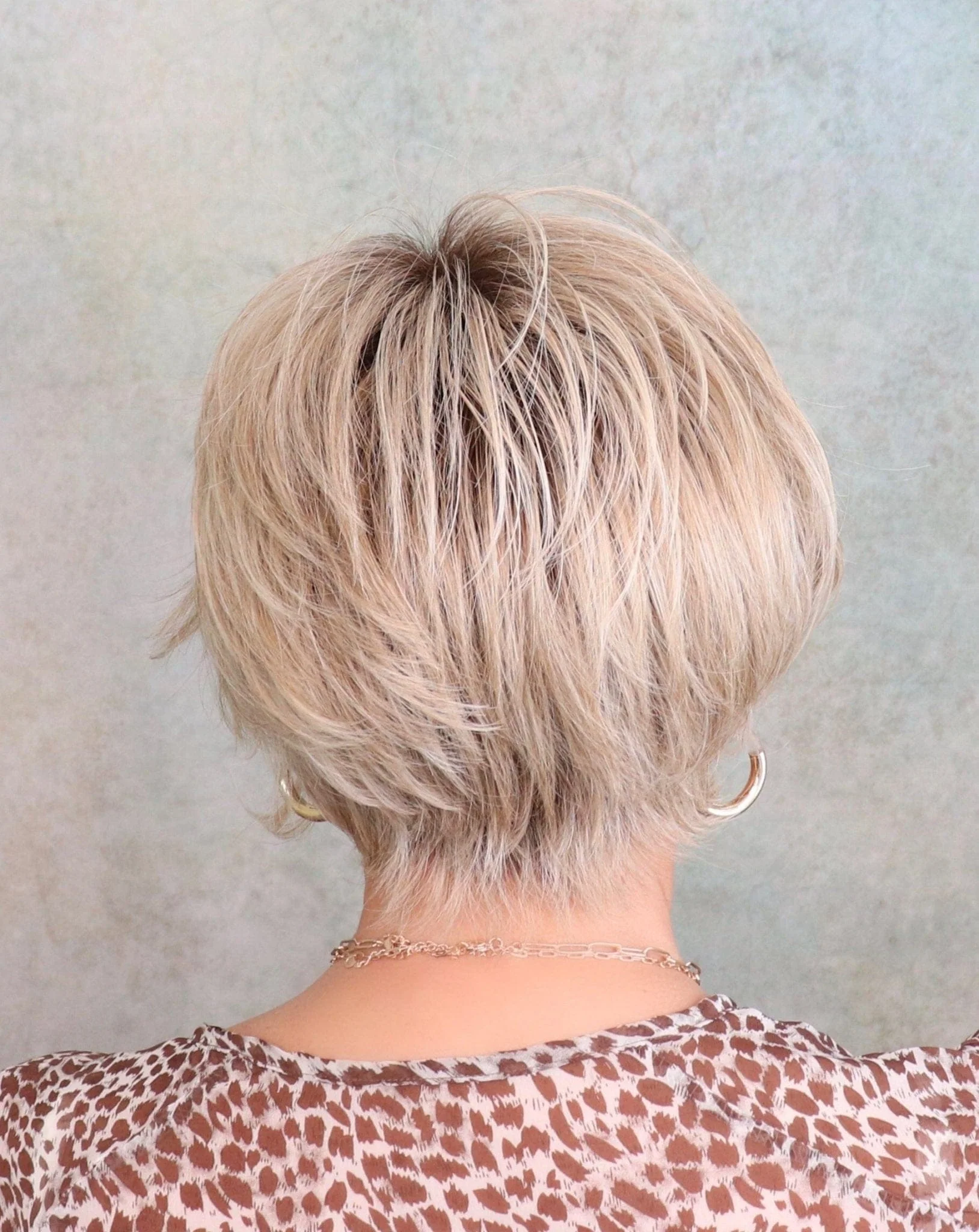 Go to Style by Raquel Welch | HF Synthetic Lace Front Wig | Mono Part - Image 12