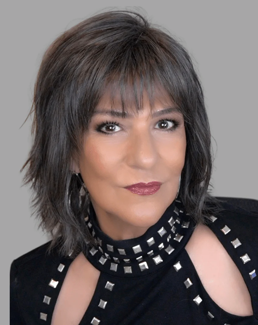 Jones by Estetica | Synthetic Wig | Basic Cap - Image 13