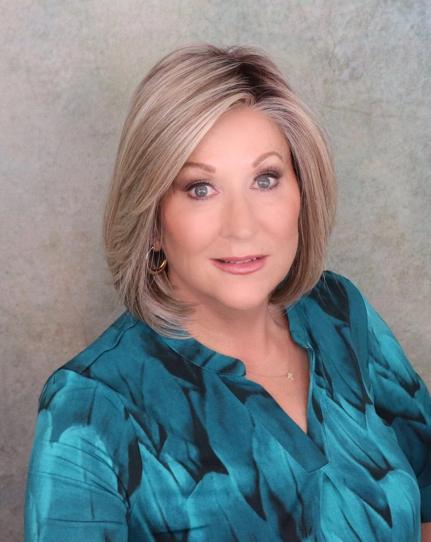 Portrait Mode by Raquel Welch | HF Synthetic Lace Front Wig | Mono Top - Image 7