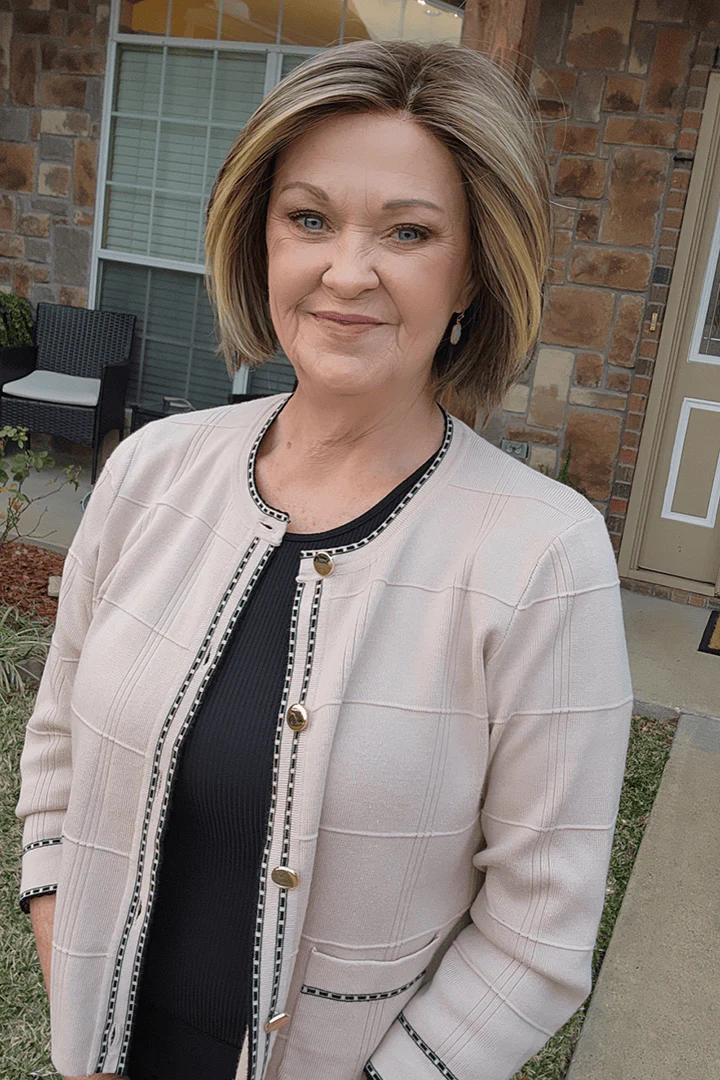 Ready by Ellen Wille | HF Synthetic Lace Front Wig | Mono Part - Image 6