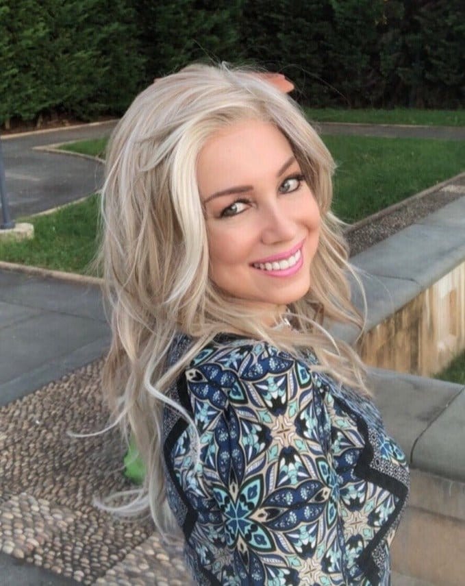 Shakerato E by Belle Tress | HF Synthetic Lace Front Wig | Mono Part - Image 12