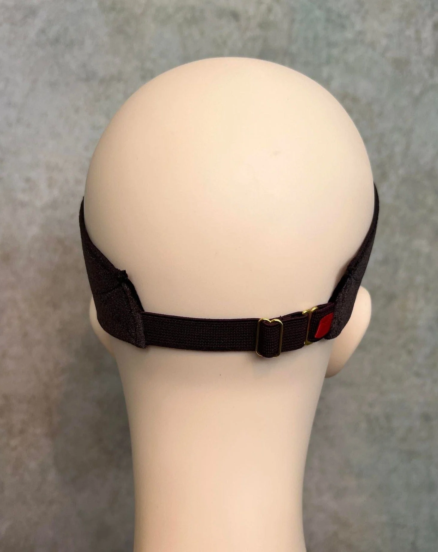 Velvet Wig Grip with Adjustable Strap by Wig Studio One - Image 3
