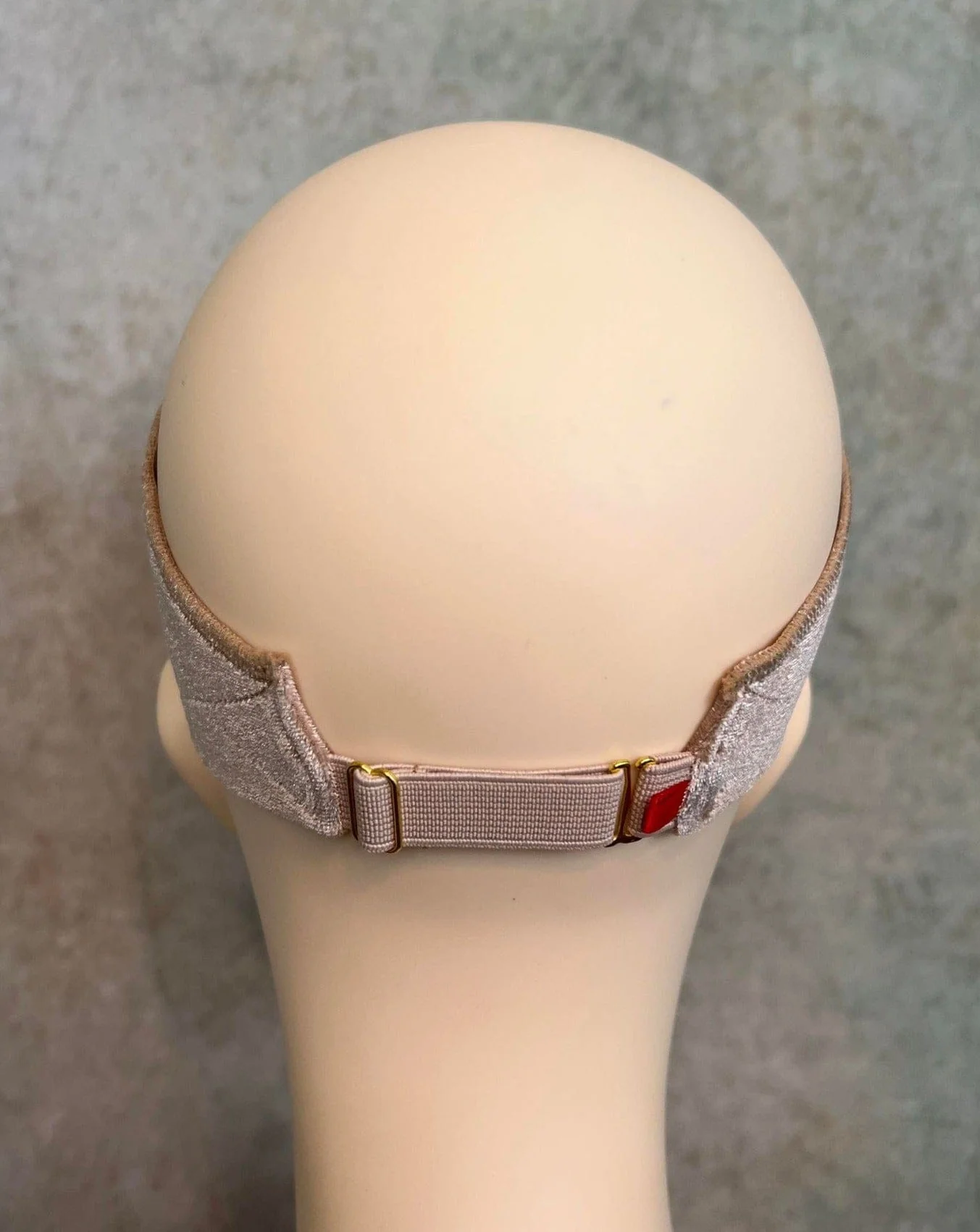 Velvet Wig Grip with Adjustable Strap by Wig Studio One - Image 6